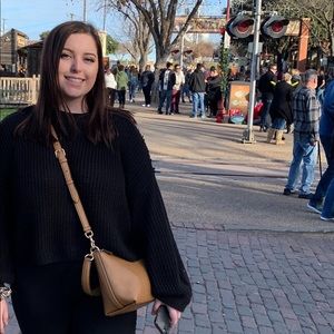 Meet your Posher, Lindsey